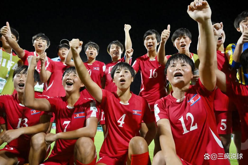 国际足球赛事热火朝天，女队比拼激动人心