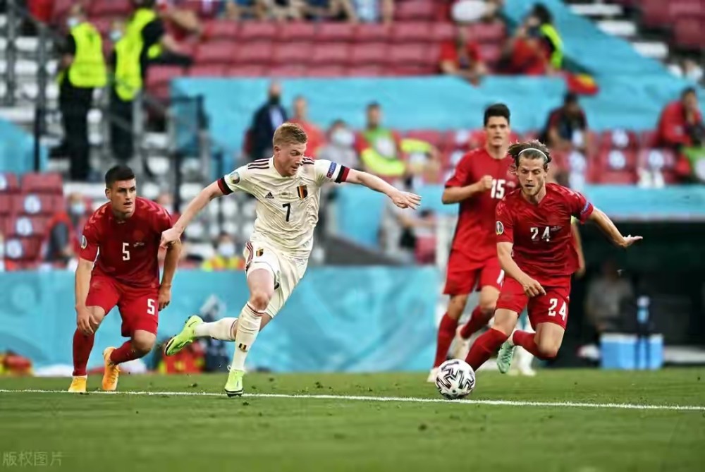 爱游戏在线登录-威尔士队小胜，成功杀进下一轮