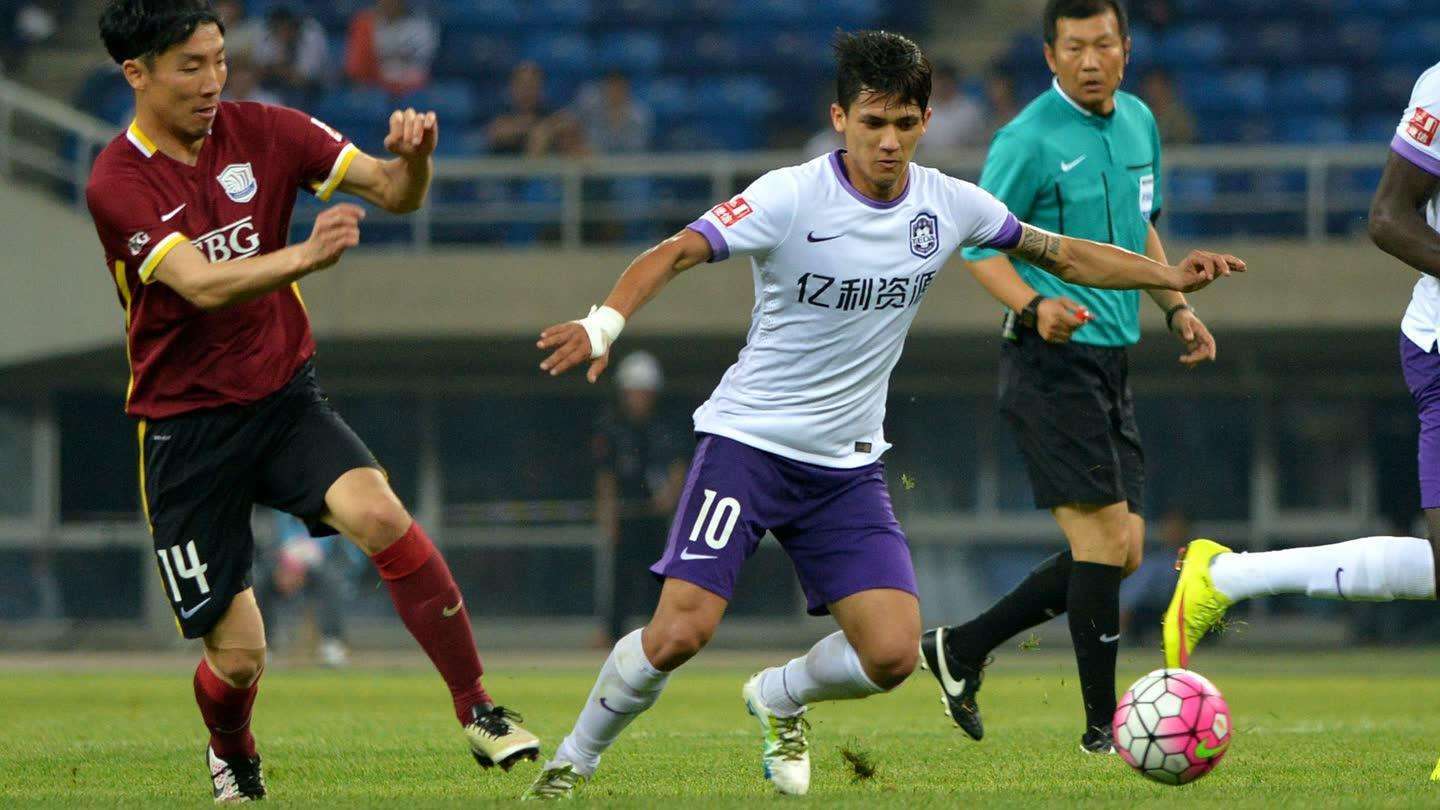 关于天津泰达在比赛中实现连胜，迅速攀升排名的信息