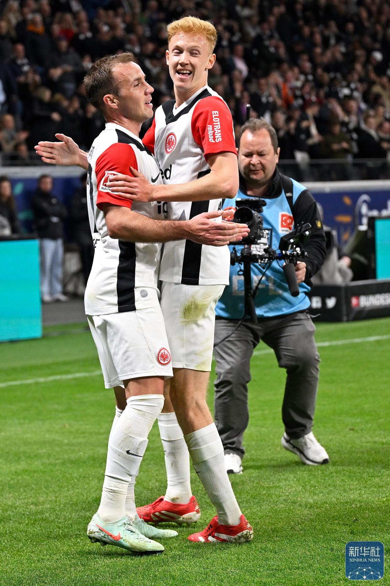 斯图加特球员精彩表现，获得胜利的简单介绍