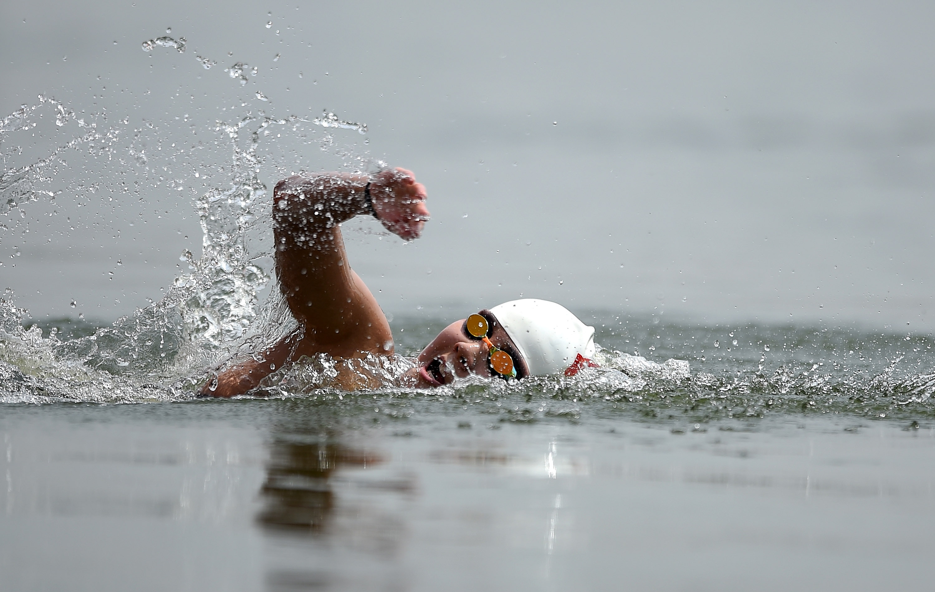 越南游泳选手突破个人极限夺冠