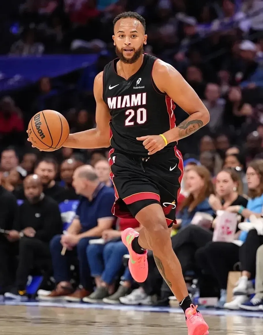 热火队整体实力稳步提升，助力球队保持胜率的简单介绍