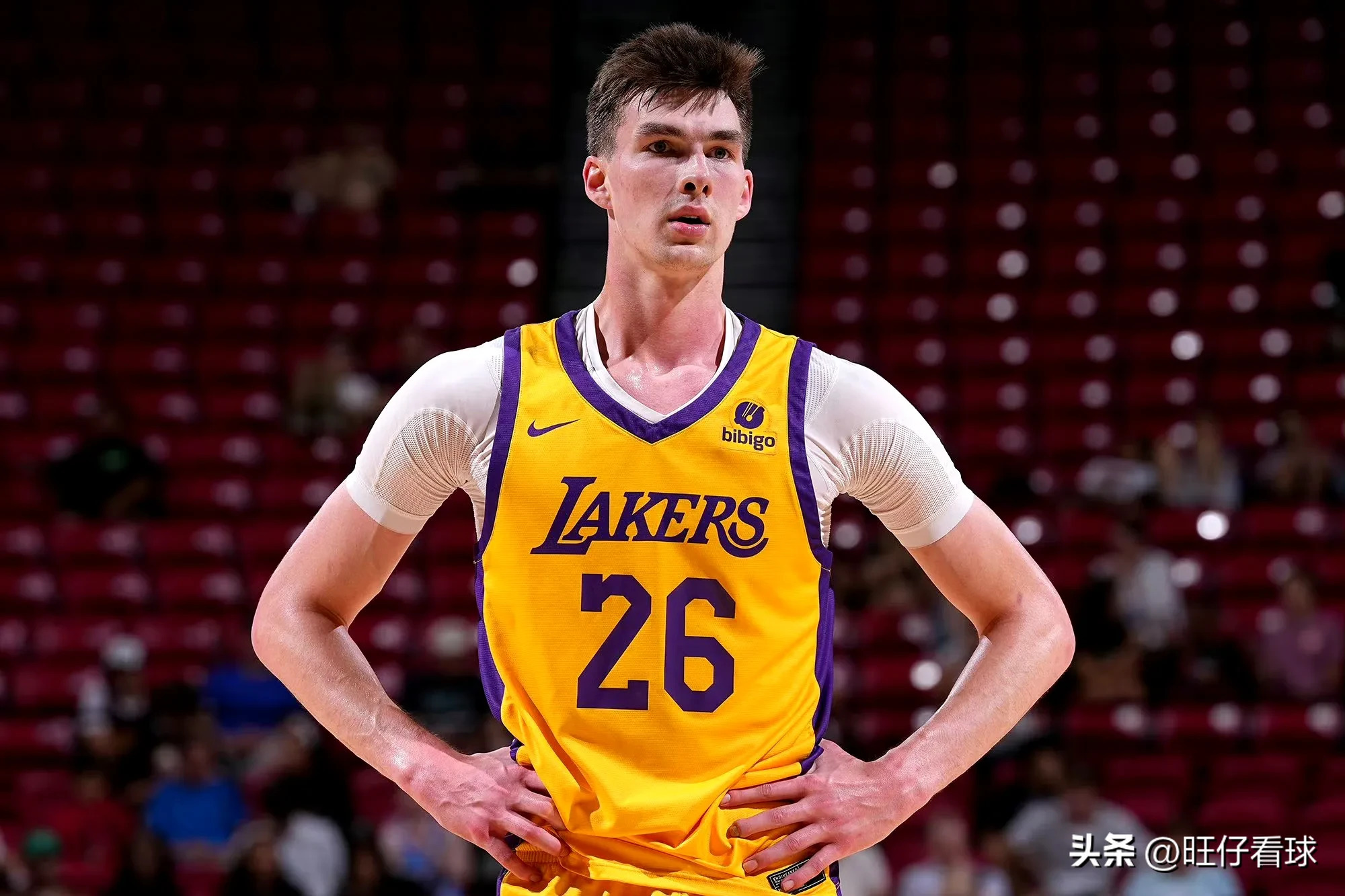 灰熊后卫独得+，球队主场取得胜利的简单介绍