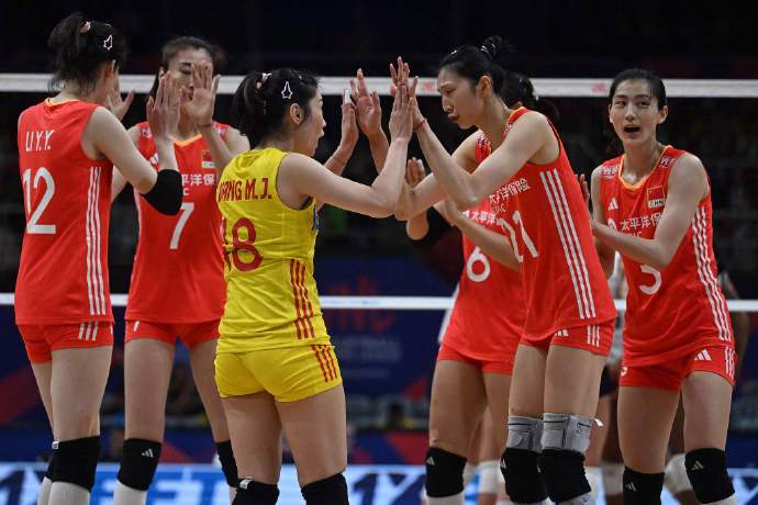 爱游戏app-巴西女子排球出色发挥，夺得冠军